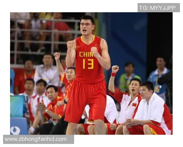 姚明带领球队迅速反击展现速度与力量的完美结合